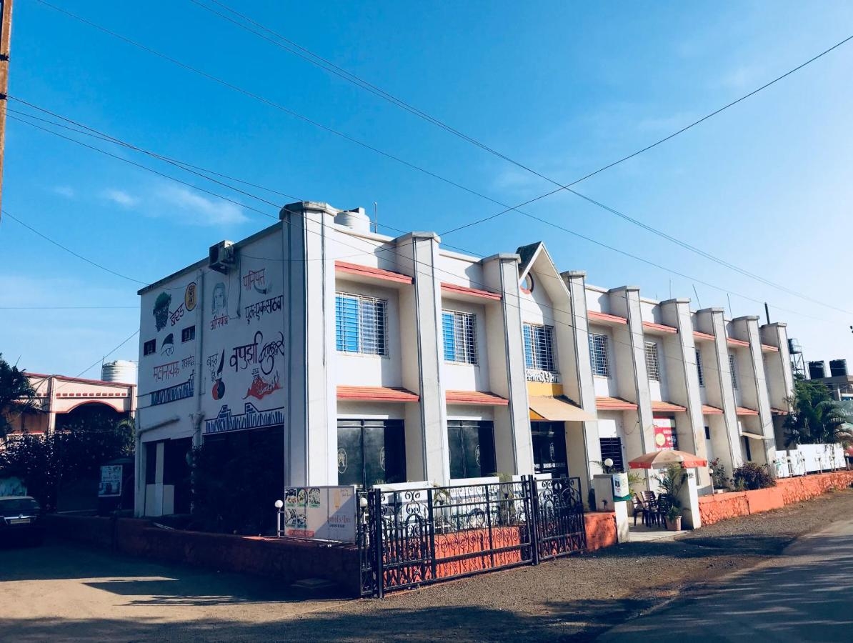 Hotel Anmols Inn